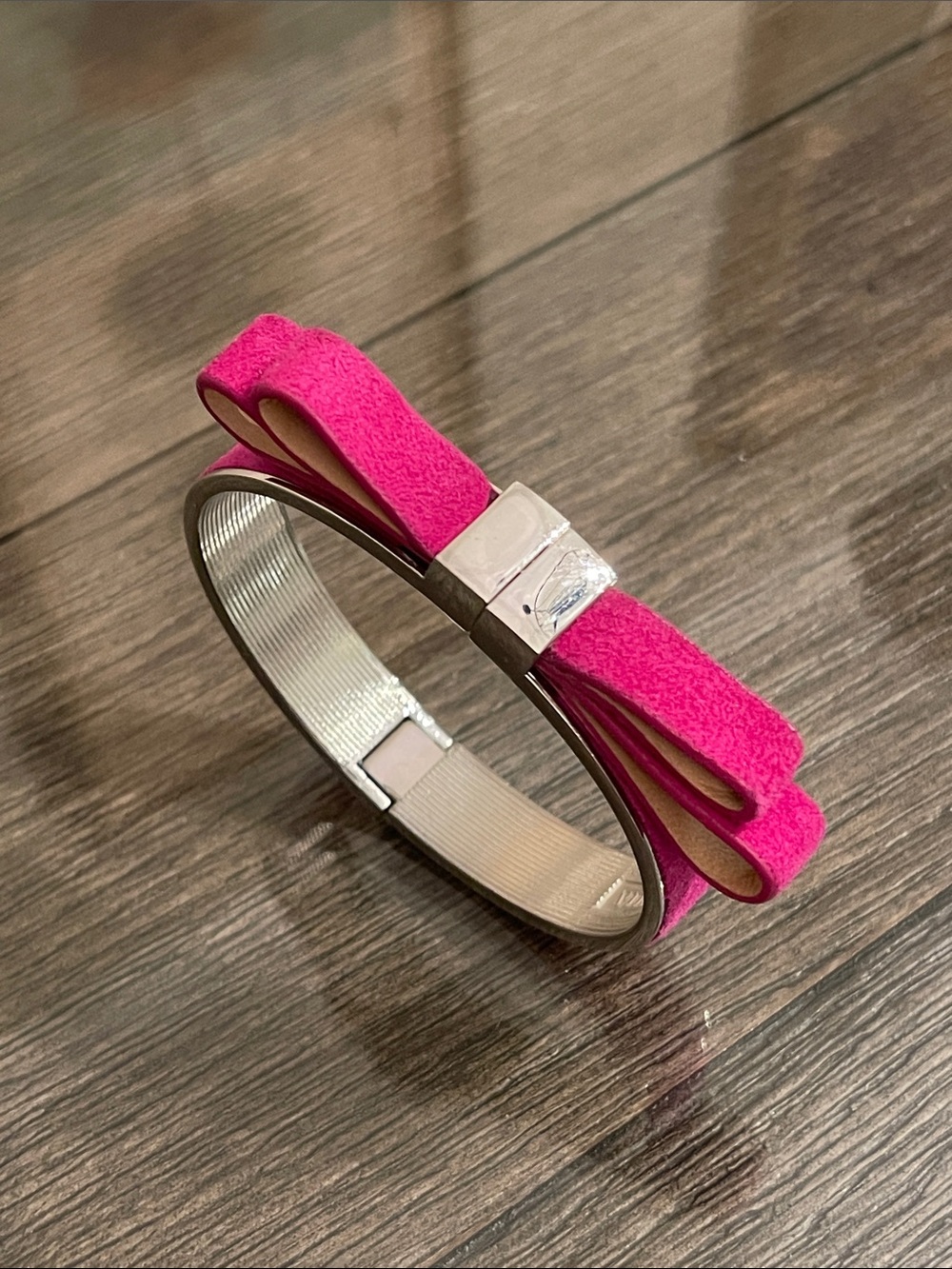 Vince Camuto Silver-tone Bangle with Fuchsia Pink Suede Bow - Clamper